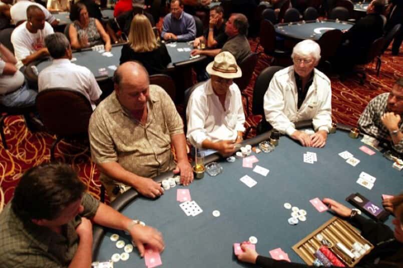 Thuật ngữ trong poker giải thích về từng vị trí trong vòng cược.